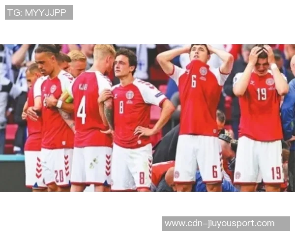 河床足球队队服的设计理念与历史传承探讨